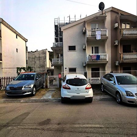Apartments Skala Sutomore Luaran gambar